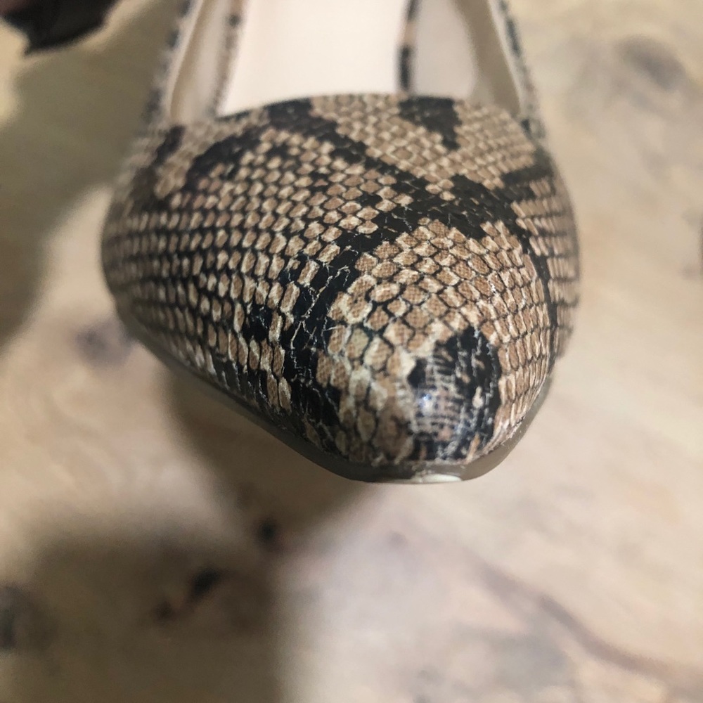 SOLD - Topshop Snake Print Pointy Toe Pumps - Picture 9 of 11